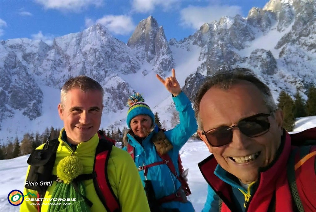 90 E ci stanno in allegria anche le corna al Cimon della Bagozza.jpg